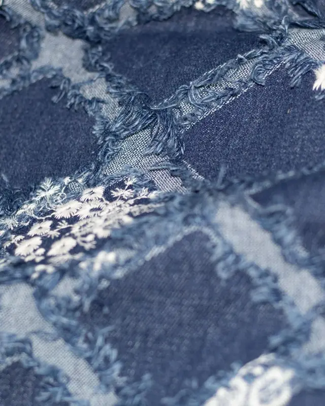 Denim bordado